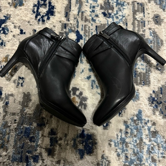 BANDOLINO black leather high heel boots - Picture 4 of 6